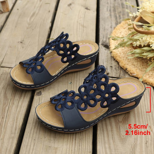 Damen Wedge-Sandaletten mit floralen Applikationen und ergonomischem Fußbett R&B