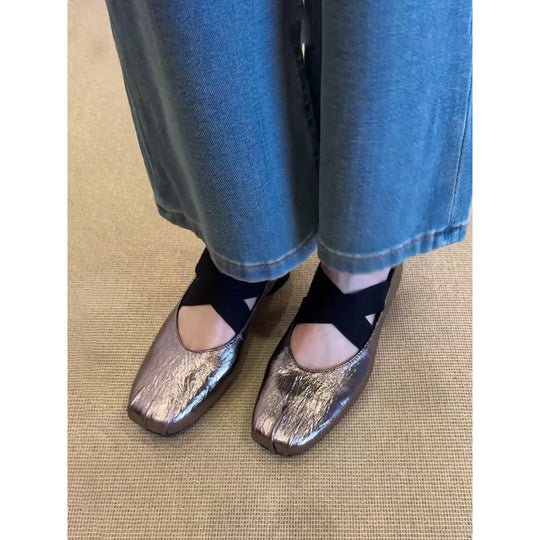 Damen Ballerina-Schuhe mit modischem Kreuzriemen und glänzender Oberfläche R&B