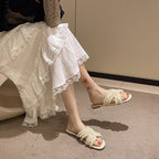 Damen elegante Sandaletten mit perlenverziertem Riemendesign