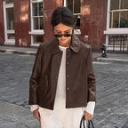 Damen Modische Kunstlederjacke mit praktischen Taschen und elegantem Kragen R&B