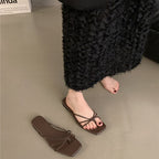 Damen Stylische Riemchen-Sandalen mit quadratischer Zehenpartie und feinem Bindedesign R&B