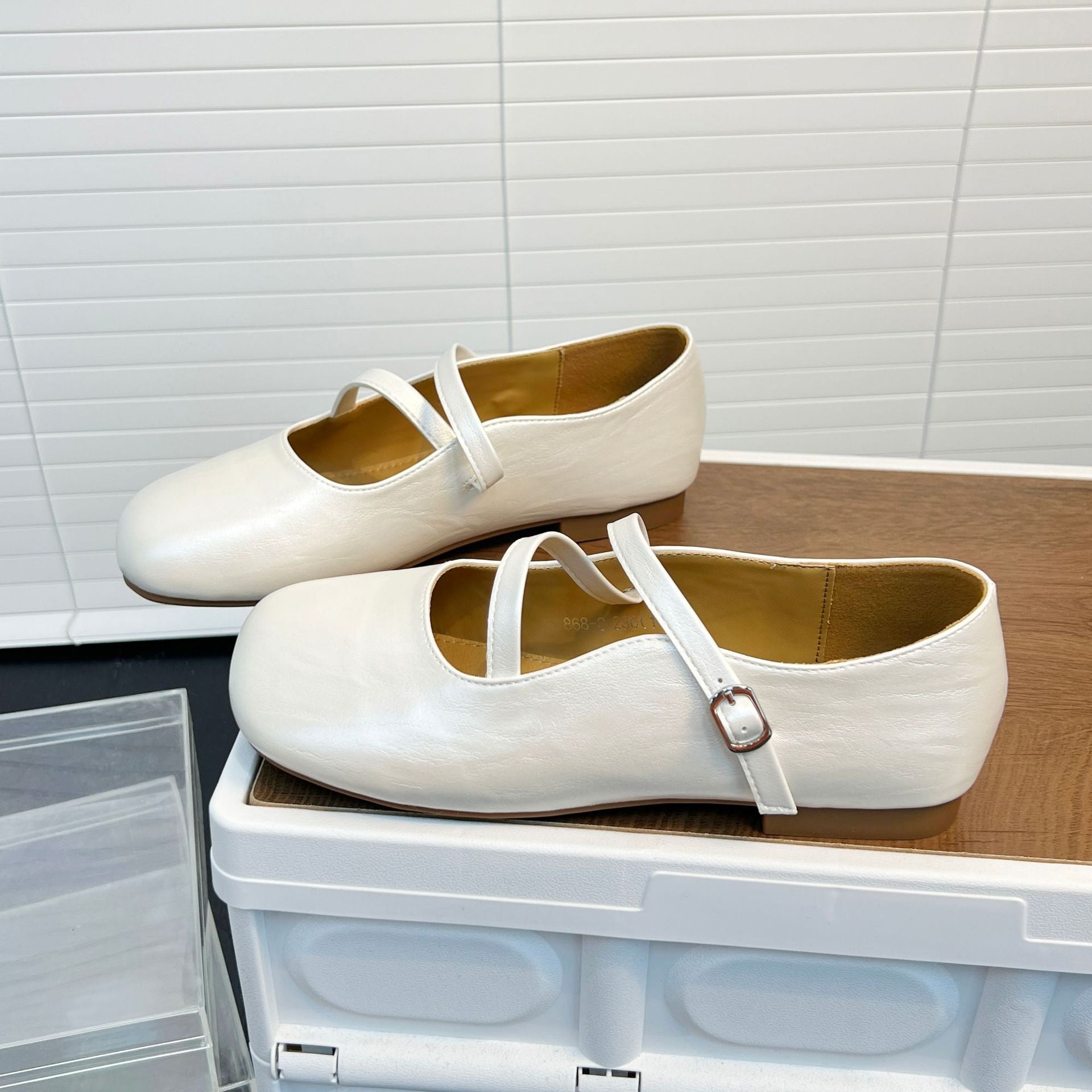Damen Ballerinas mit elegantem Riemen und weicher Innensohle R&B