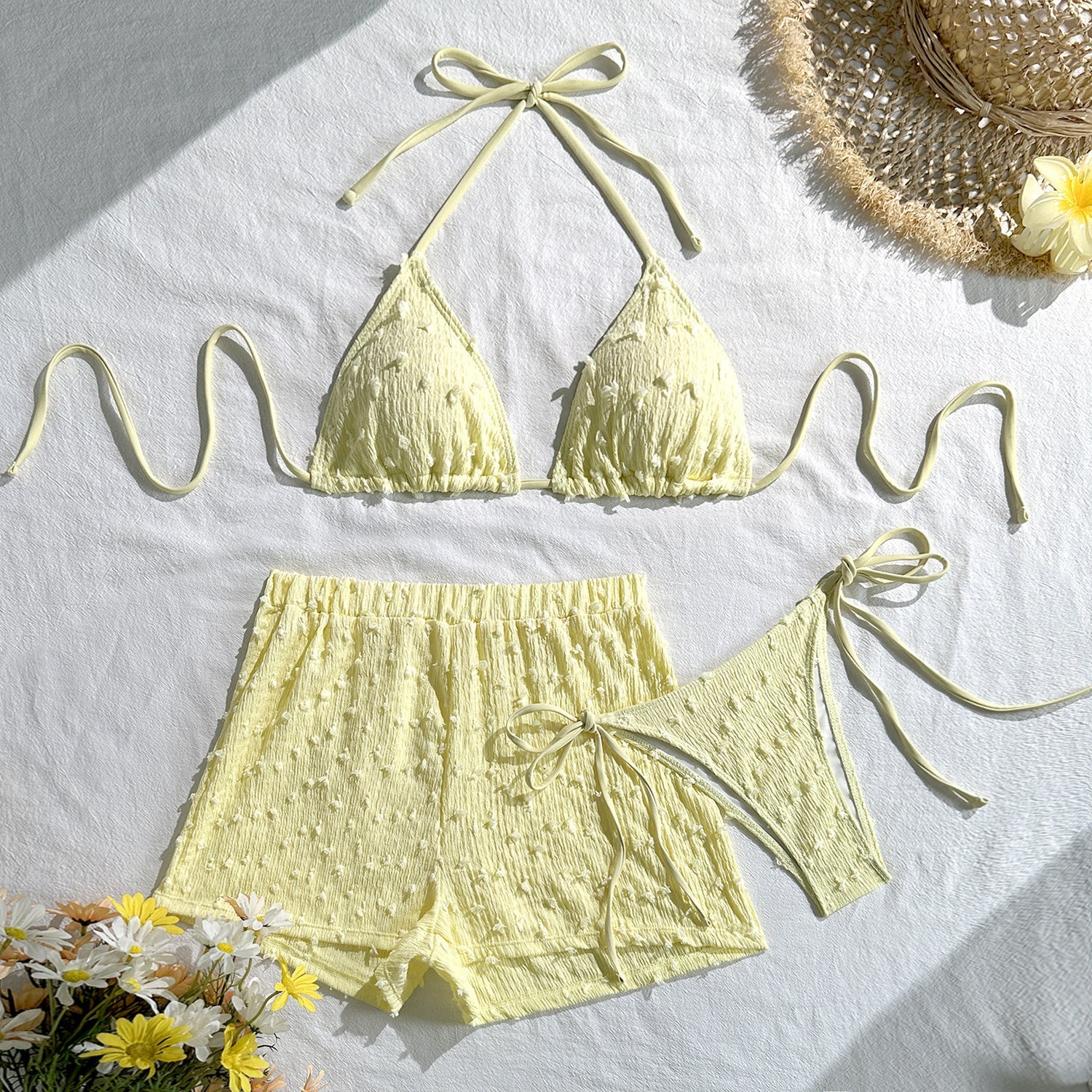 Damen Triangel-Bikini-Set mit eleganten Rüschendetails und passenden Shorts R&B