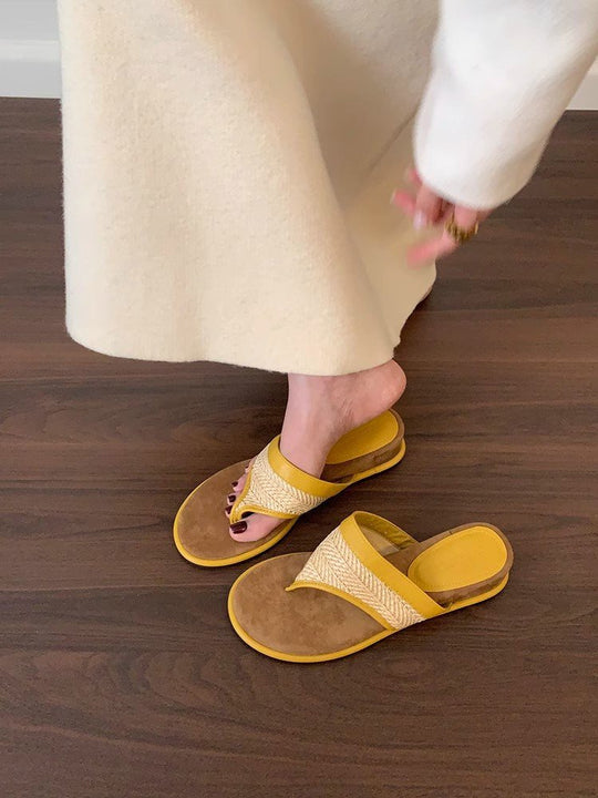 Damen elegante Riemchen-Pantoletten mit gewebtem Detail und komfortablem Fußbett R&B