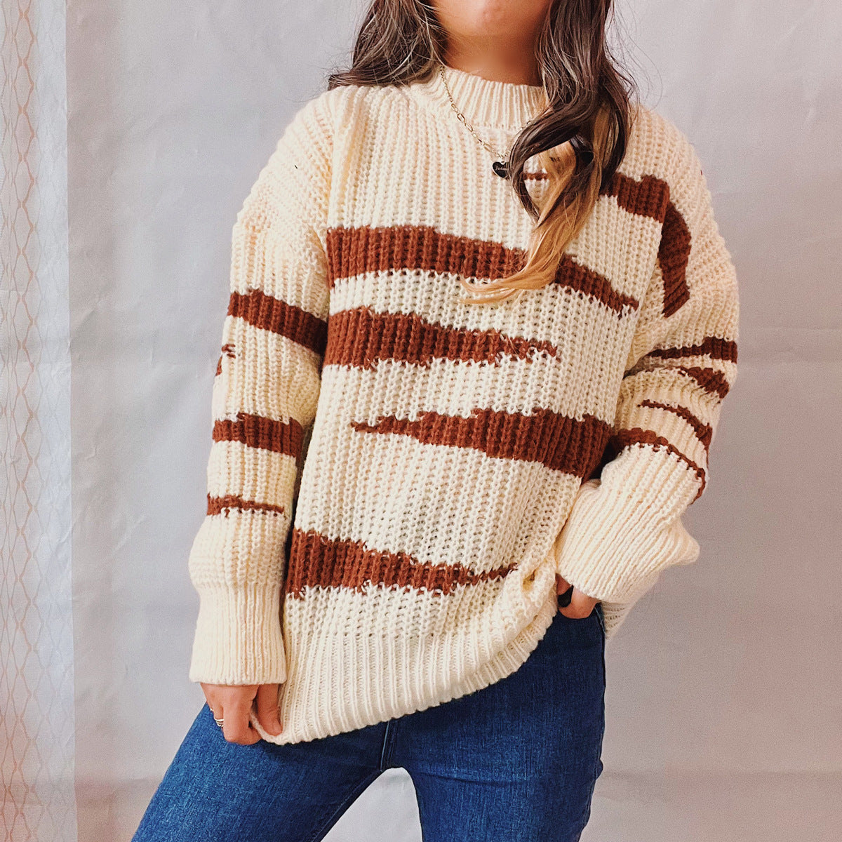 Damen Grobstrickpullover mit luxuriösem Muster und körperbetontem Schnitt R&B