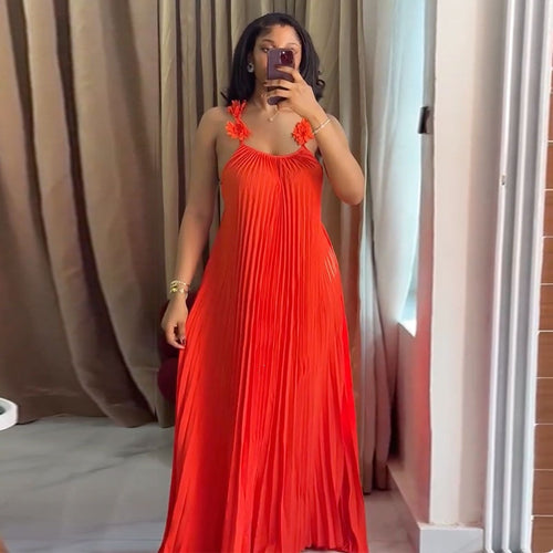 Damen Elegantes Maxikleid mit lässigem Faltenwurf und dekorativen Schulterblüten R&B