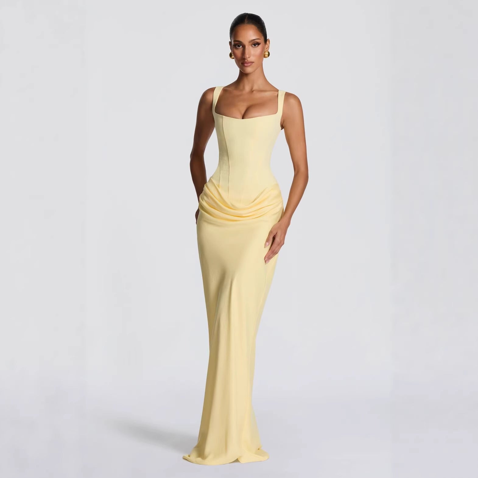 Damen Elegantes Maxikleid mit figurbetonendem Schnitt und raffiniertem Faltenwurf R&B