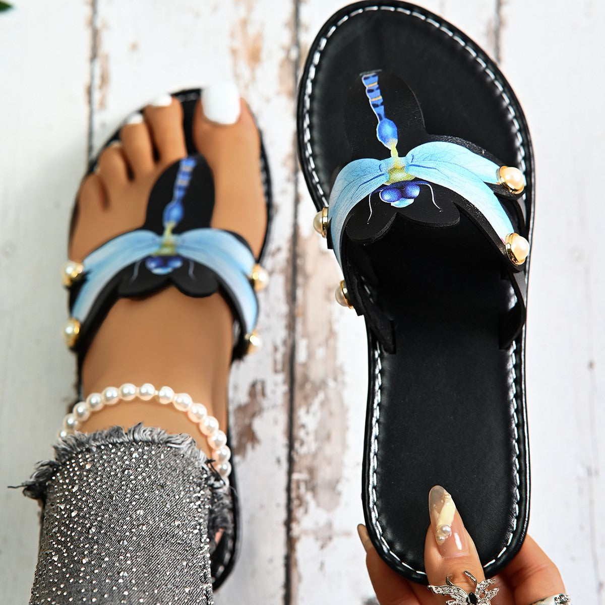 Damen Mode-Zehentrenner-Sandalen mit floralem Design und eleganten Perlenakzenten R&B
