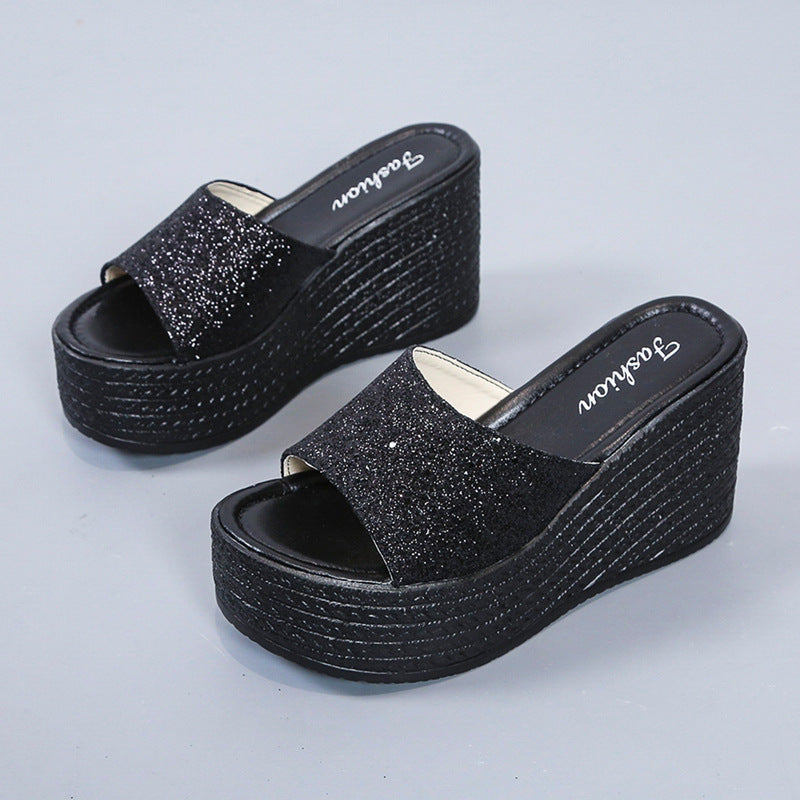 Damen nan offene Plateau-Mule mit glitzerndem Riemen, geprägter Keilsohle und gepolstertem Komfortfußbett R&B