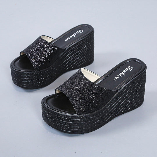 Damen nan offene Plateau-Mule mit glitzerndem Riemen, geprägter Keilsohle und gepolstertem Komfortfußbett R&B