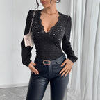 Damen nan tailliertes Langarm-Shirt mit tiefem Spitzen-Dekolleté, Raffung und Kristallbesatz R&B