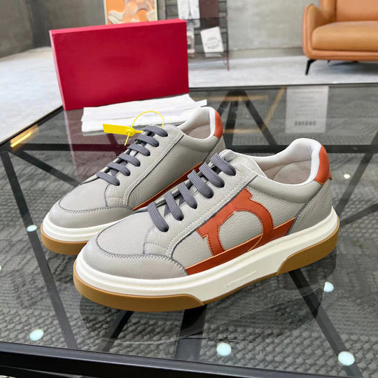 Damen Sportliche Sneakers mit hochwertiger Lederoberfläche und trendiger Designkombination R&B