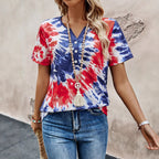 Damen Kurzarm T-Shirt mit knöpfbarem Ausschnitt und verspieltem Batik-Design R&B