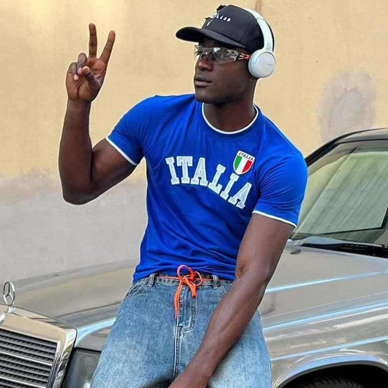 Herren sportliches T-Shirt mit Italia-Motiv und kontrastierenden Akzenten R&B