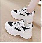 Damen High-Top Sneakers mit trendigem Chunky-Design und atmungsaktiver Obermaterialkombination