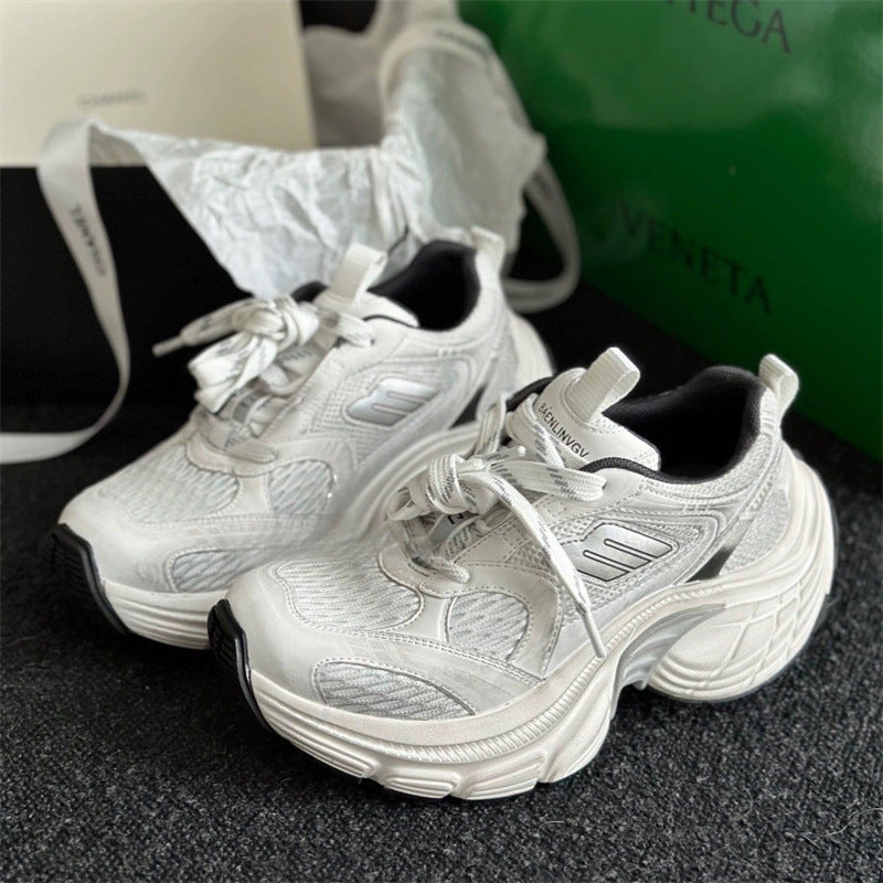 Damen Sportliche Läufersneaker mit ergonomischem Sohlenprofil und atmungsaktivem Mesh-Obermaterial R&B