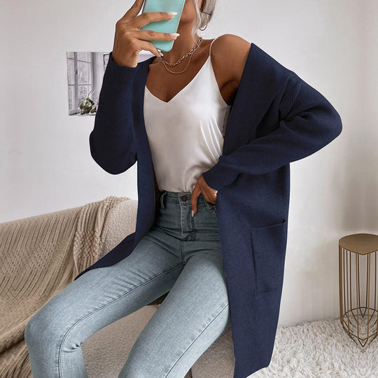 Damen Strickjacke mit tiefem V-Ausschnitt und praktischen Taschen R&B