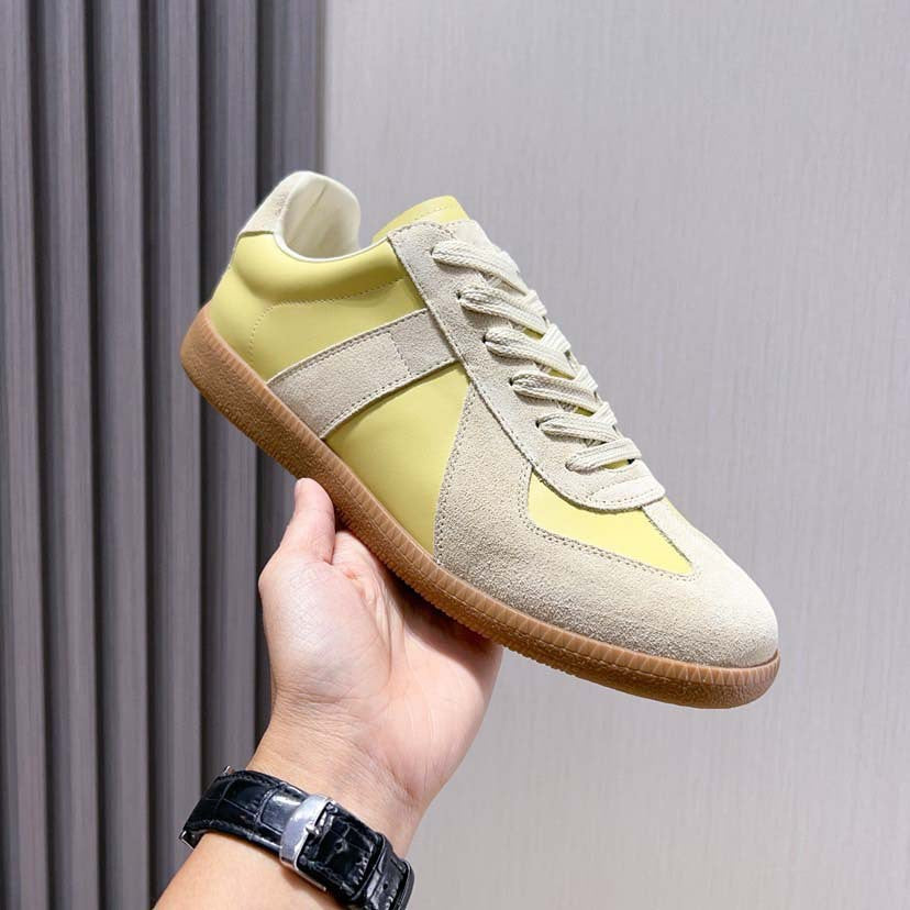Damen modische Sneakers aus hochwertigem Wildleder mit sportlichem Akzent von R&B