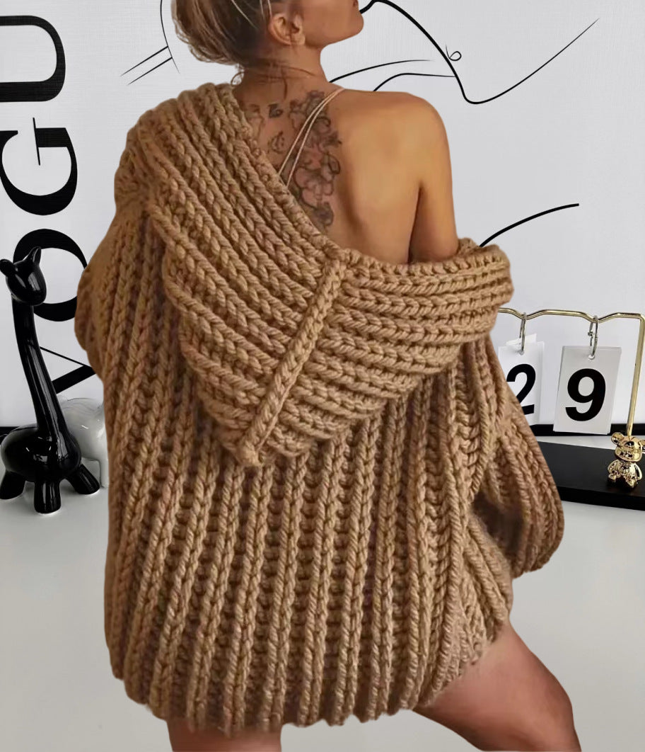 Damen Grobstrick-Hoodiejacke mit oversized Passform und tiefem Kragen R&B