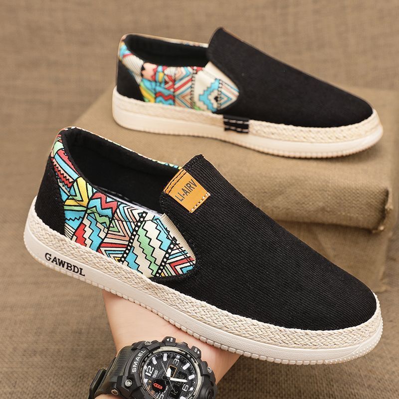 Damen lässige Slip-On Schuhe mit buntem Muster und flexiblem Sohlenprofil R&B
