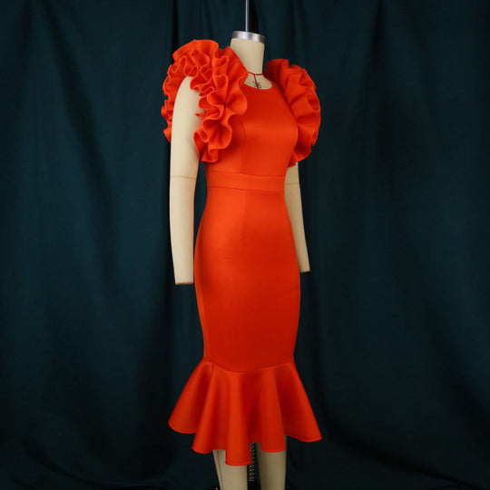 Damen figurbetontes Kleid mit voluminösen Rüschensäumen R&B