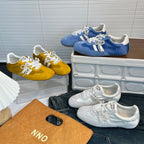 Damen elegante und modische Sneakers mit dekorativen Perlenapplikationen R&B