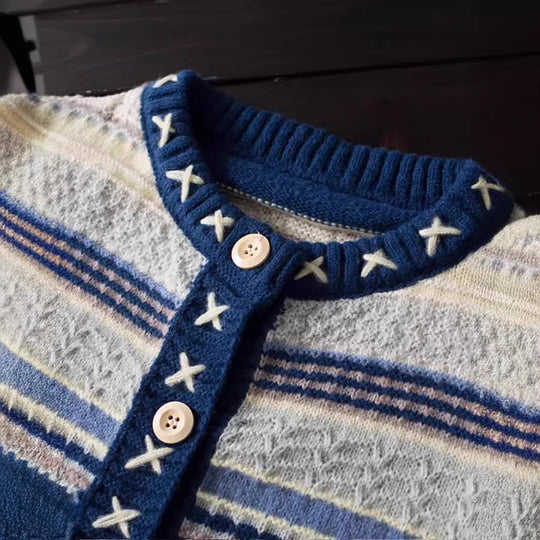Damen Gemusterter Strickcardigan mit dekorativen Knöpfen und tiefen Taschen R&B