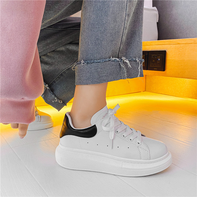 Damen Modische Plattform-Sneakers mit hochgezogener Sohle R&B