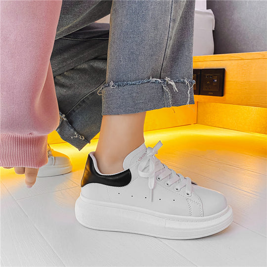 Damen Modische Plattform-Sneakers mit hochgezogener Sohle R&B
