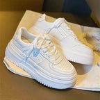 Damen Sportliche Plateau-Sneaker mit innovativem Design und atmungsaktiver Oberfläche