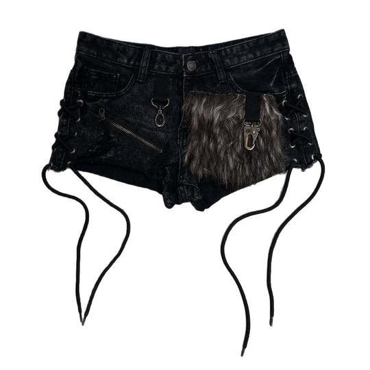Damen Modische Denim-Shorts mit einzigartigen Lacing-Details und Kunstfell-Applikation R&B