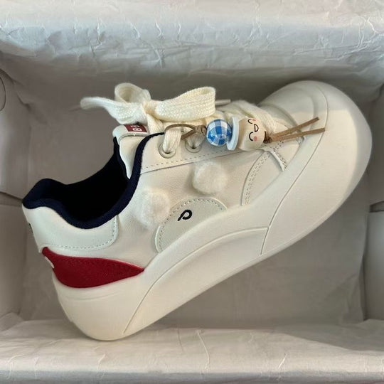 Damen Sneakers mit verspielten Details und einzigartigen Applikationen R&B