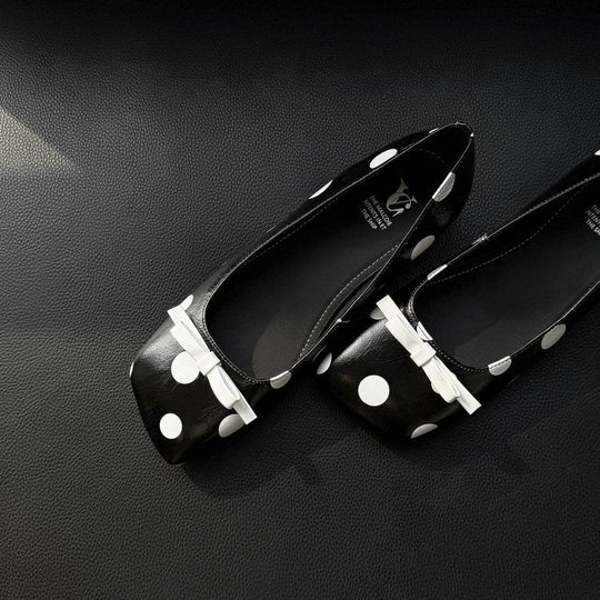 Damen elegante Ballerinas mit modischem Punktedesign und dekorativem Schleifendetail R&B