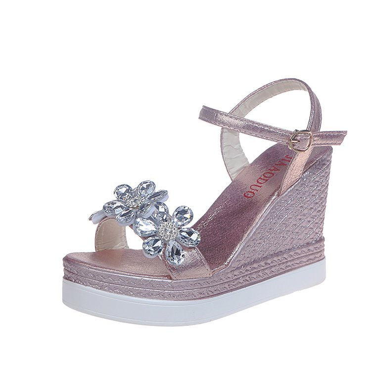 Damen Wedge-Sandalen mit floralen Verzierungen und rutschfester Sohle R&B