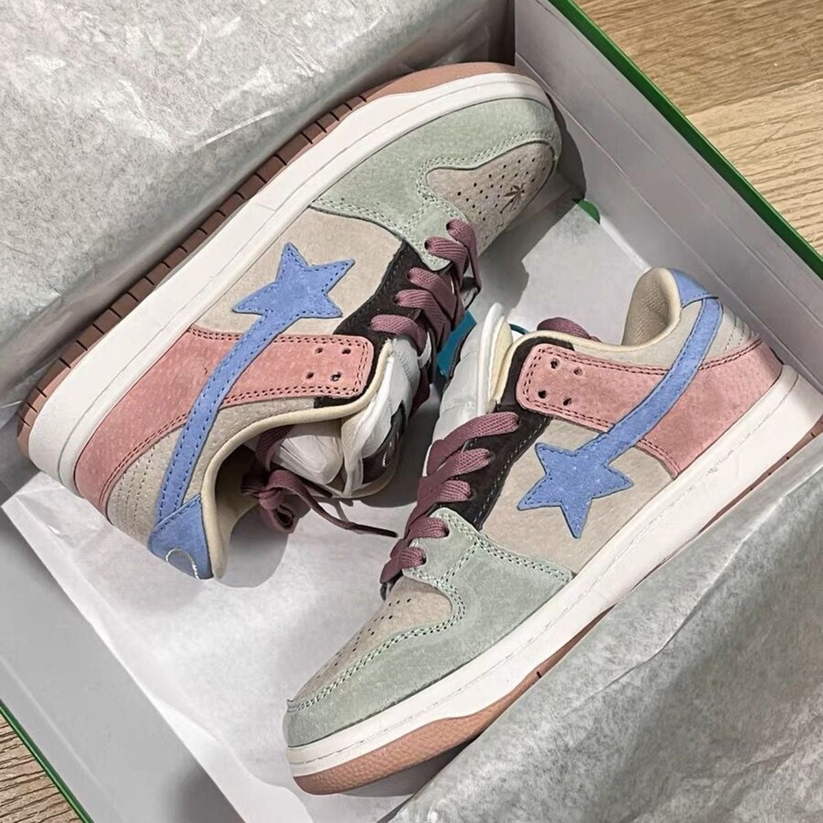 Damen Fashion-Sneaker mit modischem Retro-Design und trendigen Applikationen R&B