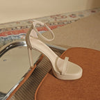 Damen elegante High Heel Sandalen mit glänzender Metalloptik R&B