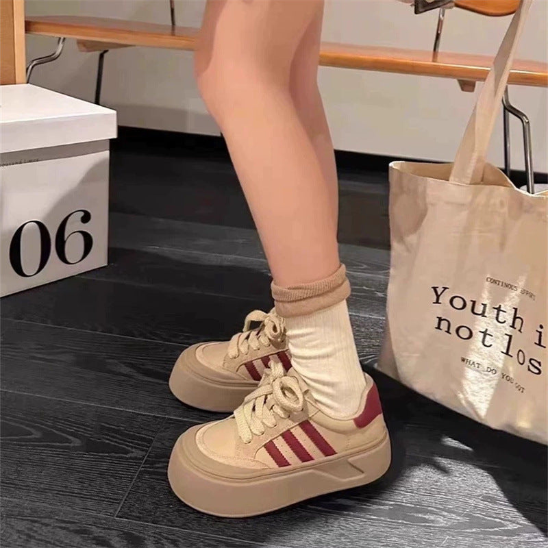 Damen Plattform-Sneaker mit strapazierfähigem Obermaterial und extrahoher Sohle R&B