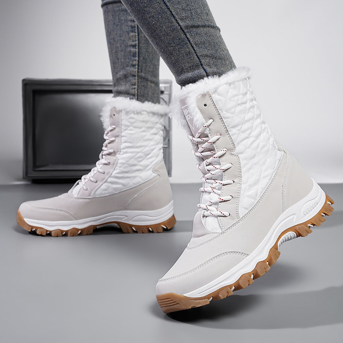 Damen Winterstiefel mit isolierendem Innenfutter und rutschfester Außensohle R&B