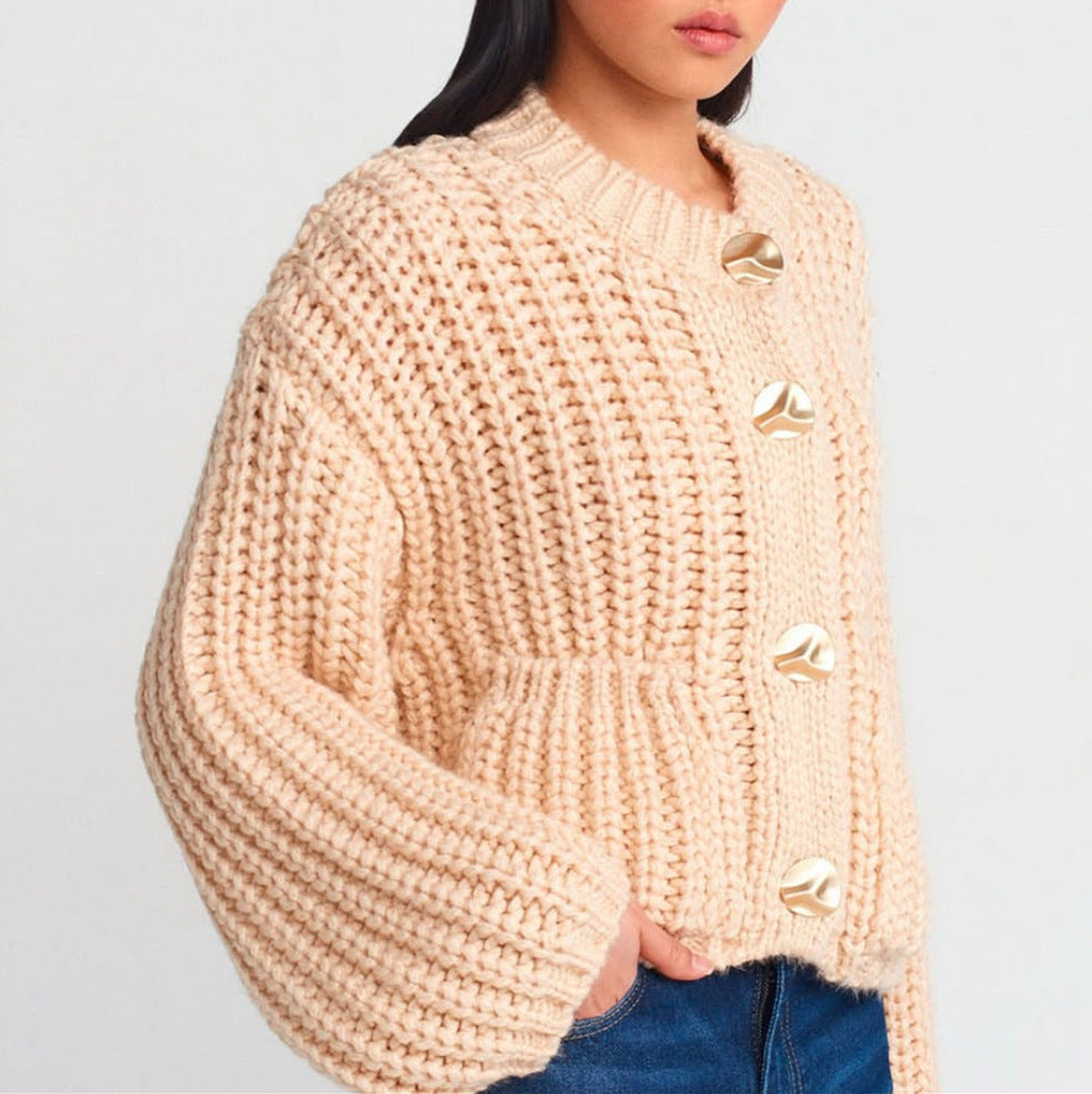 Damen Pullover im groben Strickdesign mit modernen Details