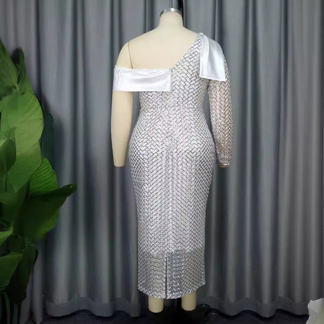Damen Glamouröses Abendkleid mit asymmetrischem Ausschnitt R&B