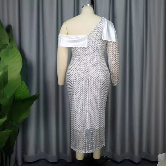 Damen Glamouröses Abendkleid mit asymmetrischem Ausschnitt R&B