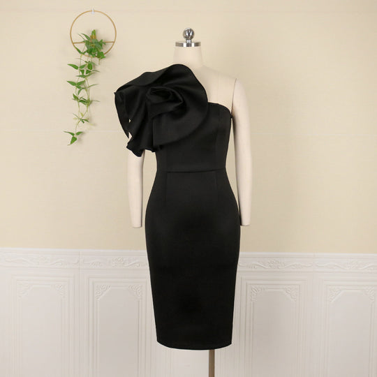 Damen Figurumspielendes Kleid mit asymmetrischem Oberteil und voluminösem Blütenakzent R&B