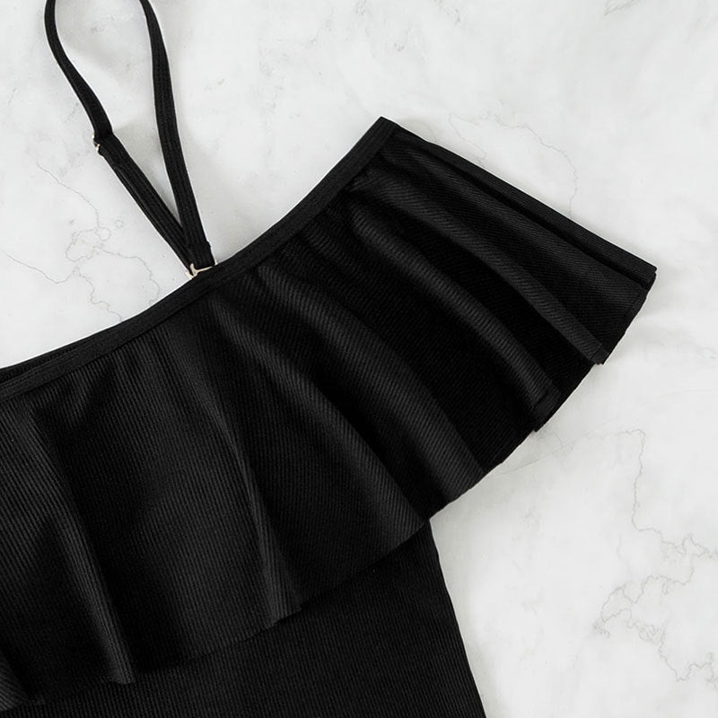 Damen Eleganter Badeanzug mit Volants und schulterfreier Ausschnitt R&B