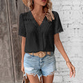 Damen Bluse mit zarten Spitzenakzenten und modernem V-Ausschnitt R&B