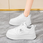 Damen Sneaker mit hochflächiger Sohle von R&B
