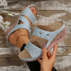 Damen Bequeme Riemensandalen mit floralen Akzenten