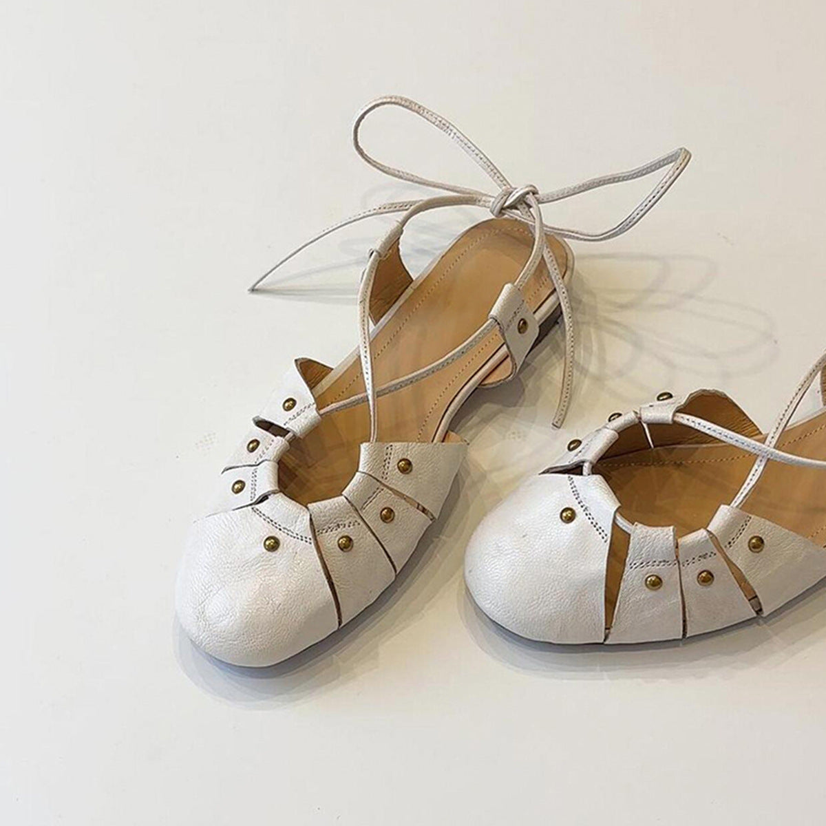 Damen Halbschuhe mit modischem Schnürdesign und stilvollen Studdetails R&B