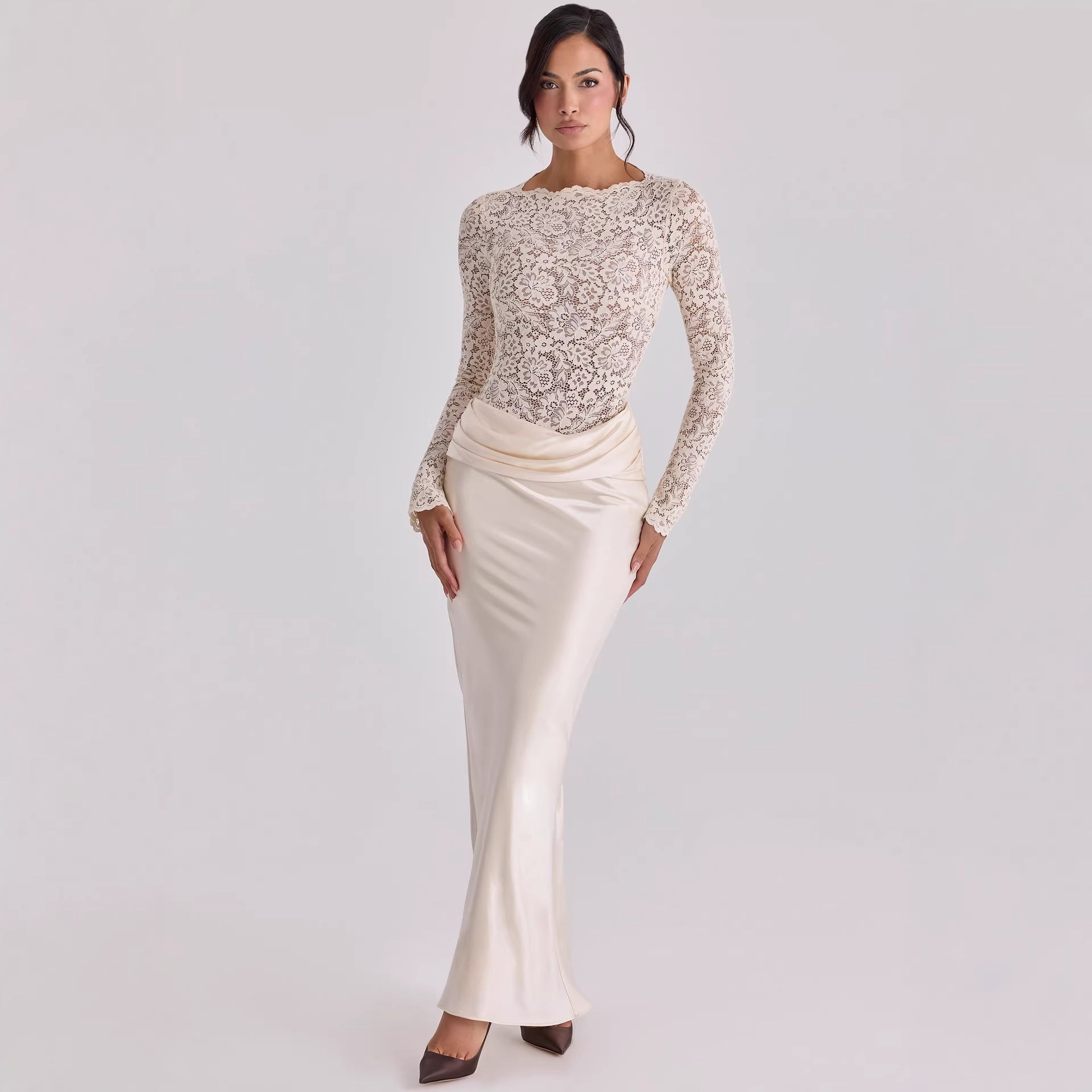 Damen Elegantes Spitzenoberteil mit fließendem Satinkleid R&B
