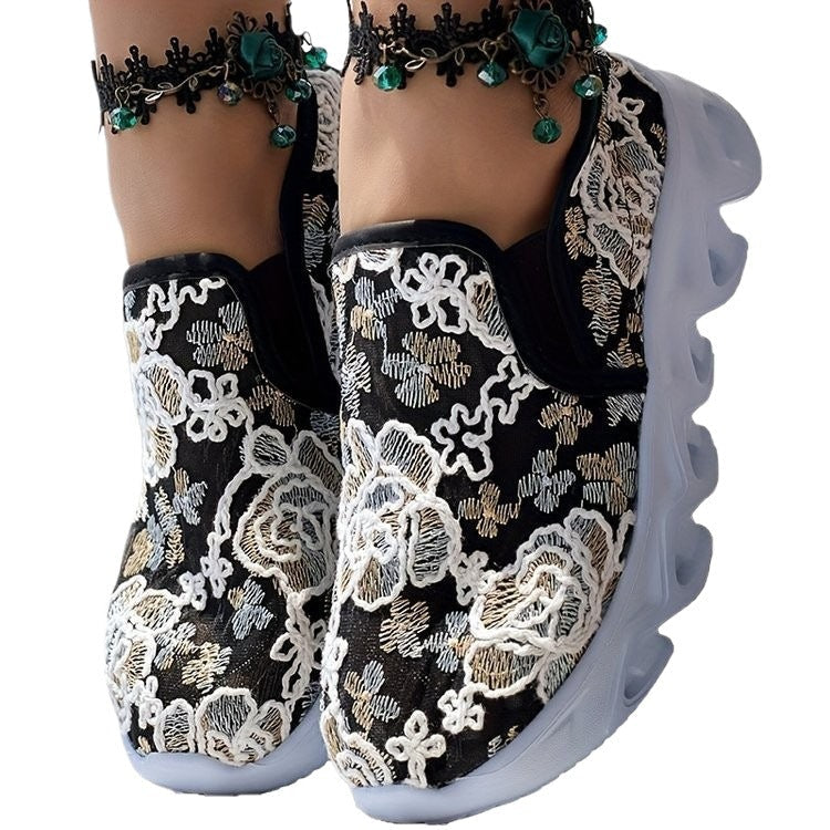 Damen Komfortable Slip-On Sneakers mit floralem Spitzen-Design R&B