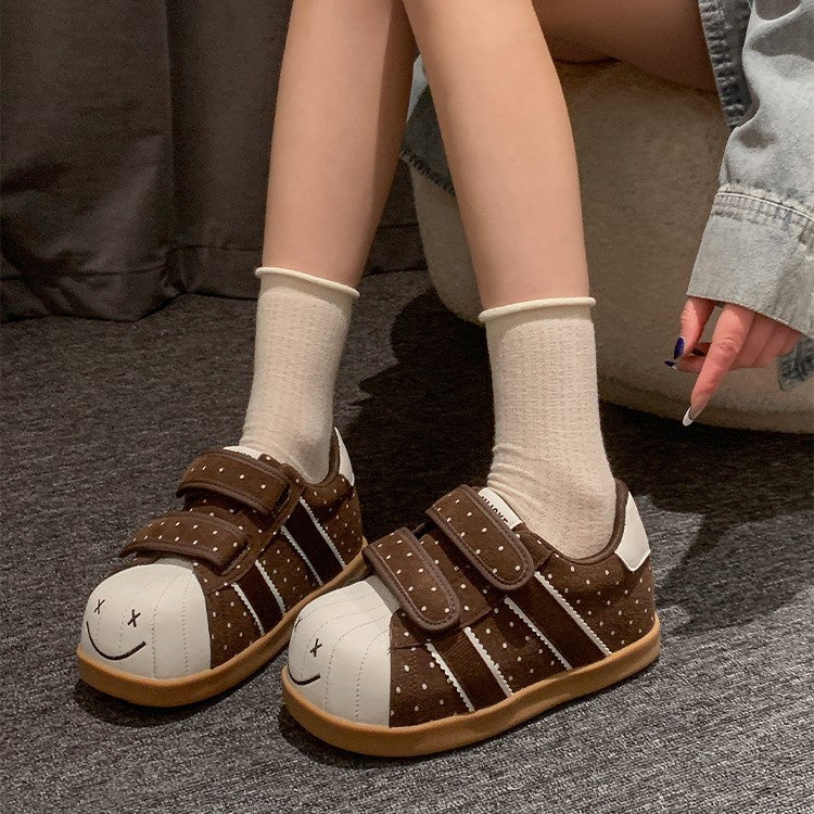 Damen Sneakers mit breiten Klettverschlüssen und lässigem Design